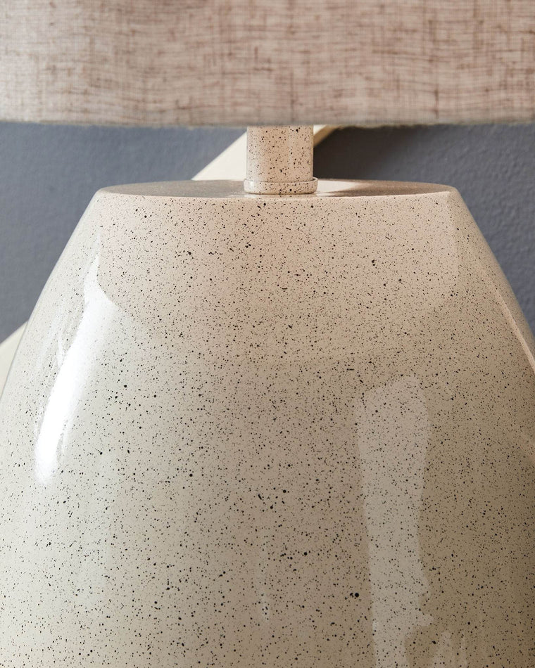 Linas - Cream / Beige - Metal Table Lamp - Forward Furniture