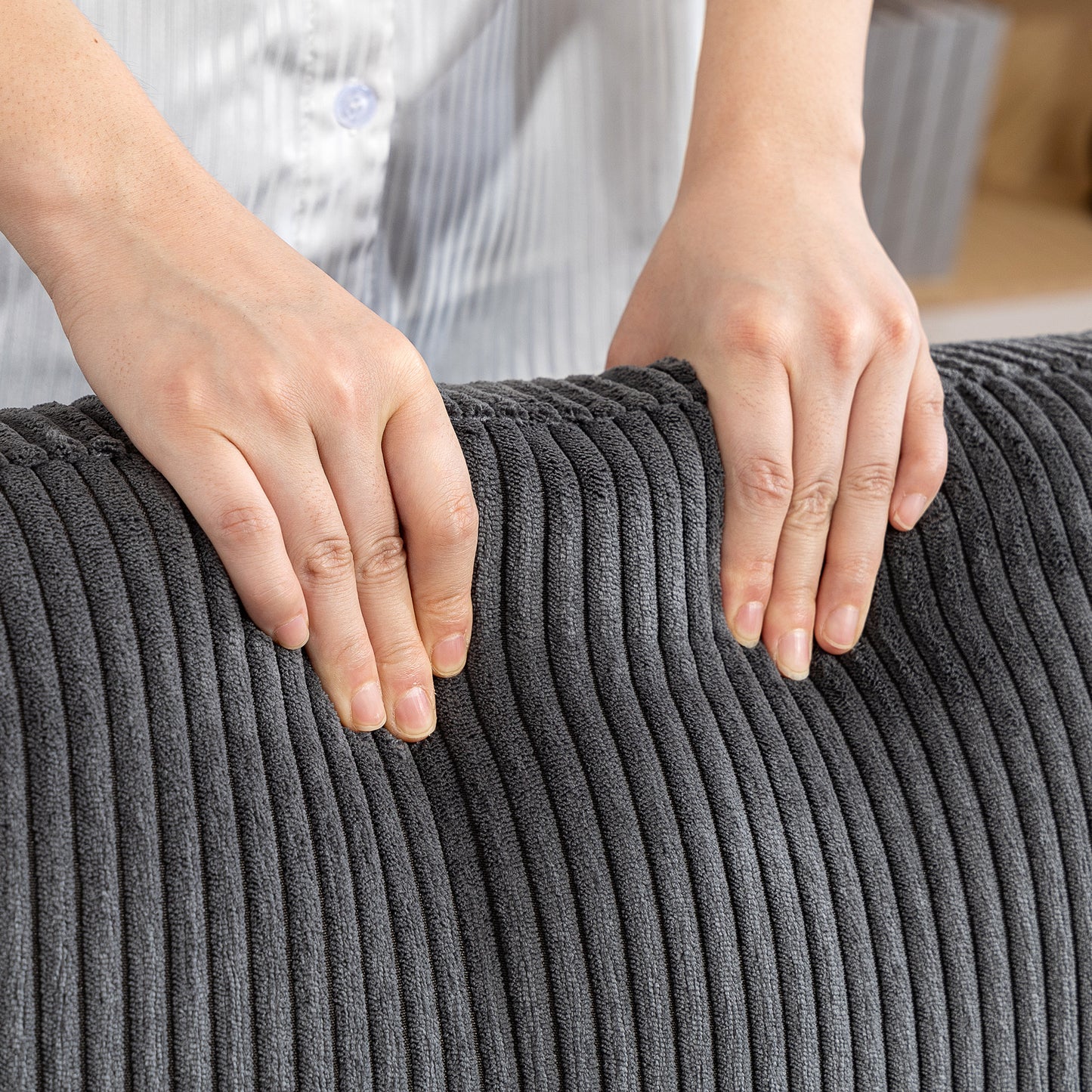 L-Shape Sofa, Modern Sectional Couch with Changeable Chaise Lounge, Pillows and Wooden Legs for Living Room, Dark Grey