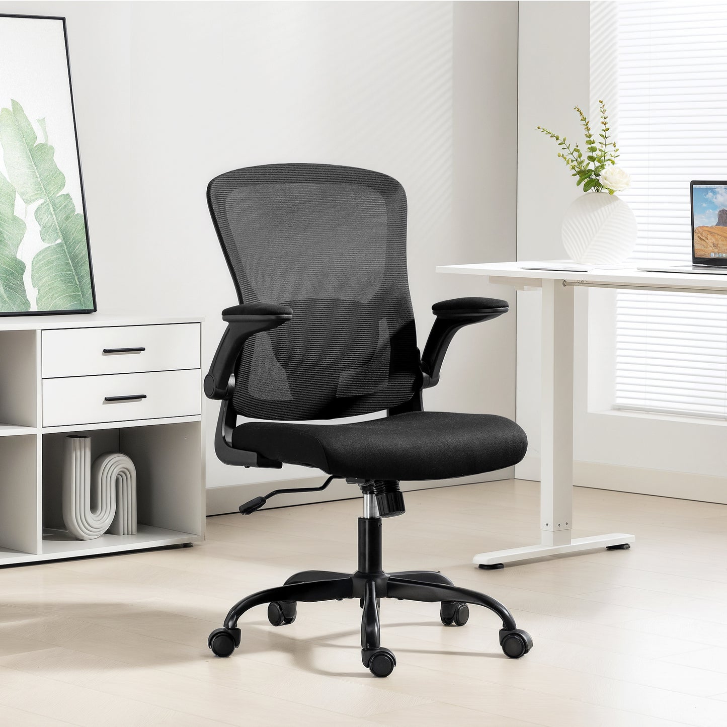 Ergonomic Mesh Office Chair with 4D Lumbar Support, Swivel Desk Chair with Flip-up Armrests, Tilt Function, Black