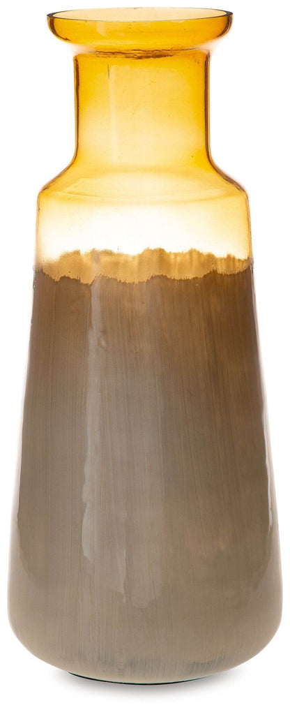 Wynburg - Vase - Forward Furniture
