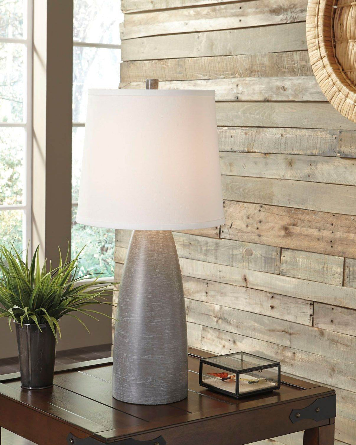 Shavontae - Table Lamp - Forward Furniture