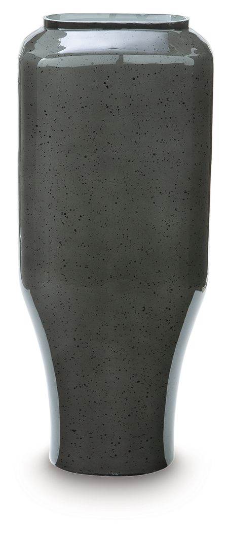 Kierlain - Vase - Forward Furniture