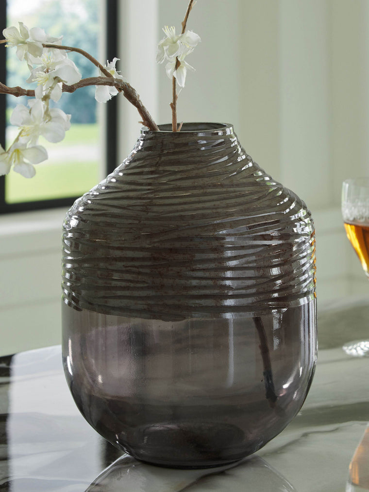 Harpwick - Vase - Forward Furniture
