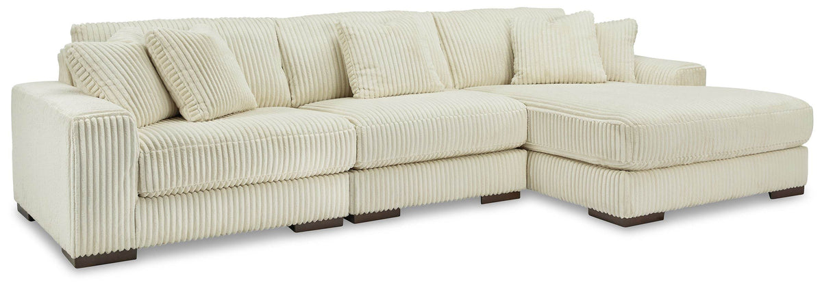 Lindyn - Sectional - Forward Furniture