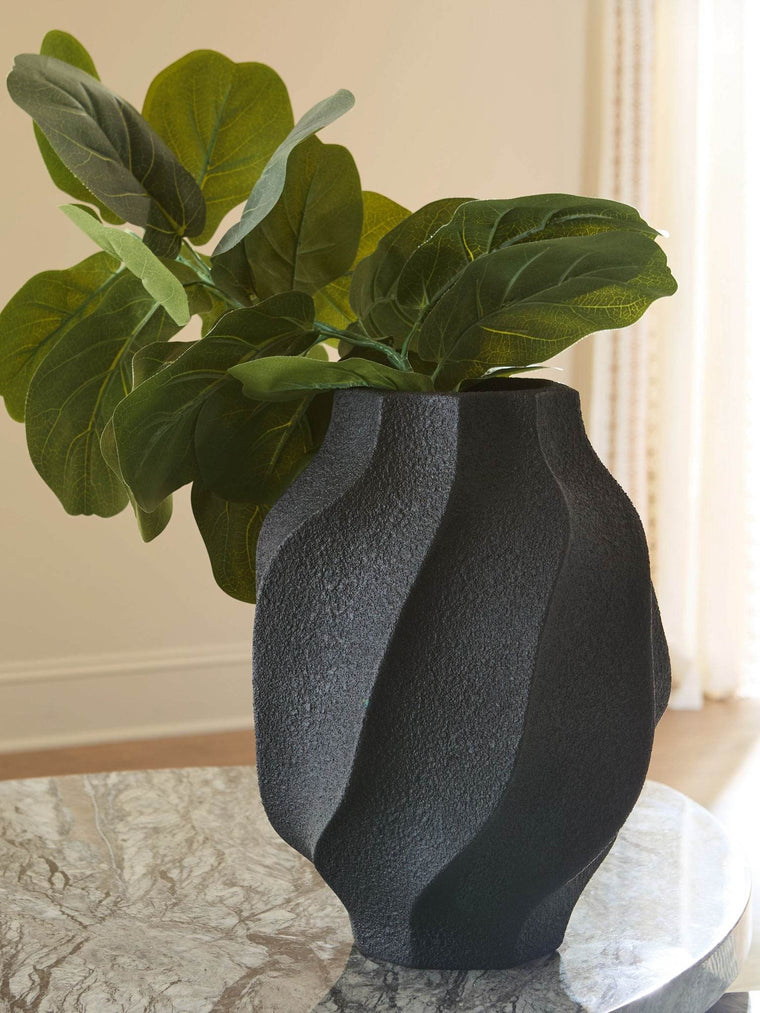 Judworth - Vase - Forward Furniture