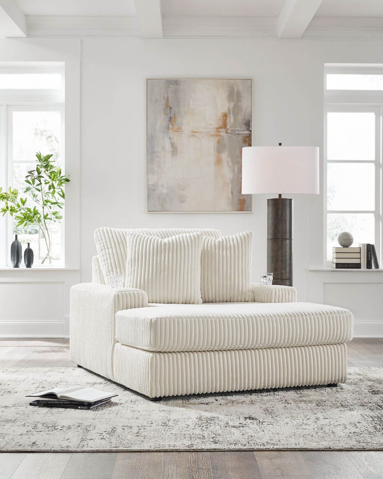 Lindyn - Chaise - Forward Furniture