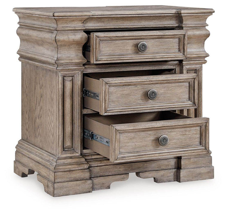 Blairhurst - Light Grayish Brown - Three Drawer Night Stand - Forward Furniture