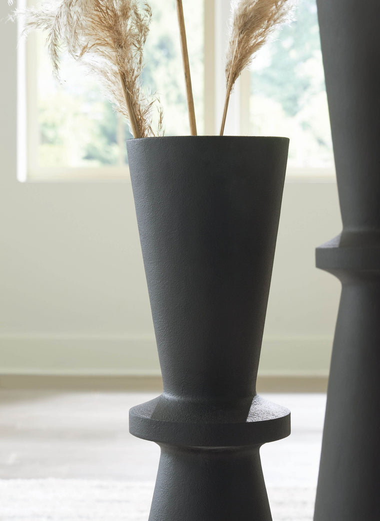 Collisten - Vase - Forward Furniture