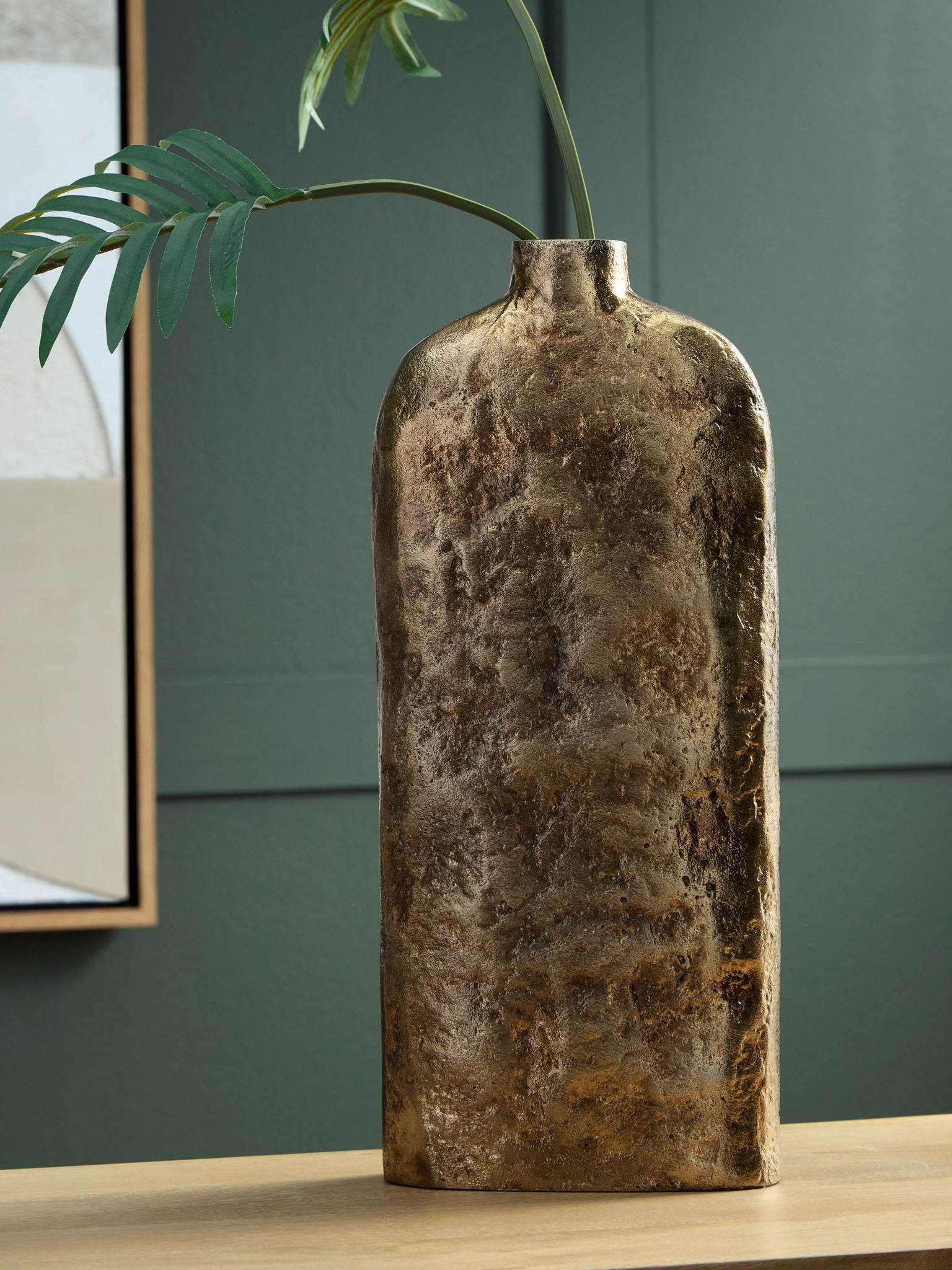 Wallmond - Vase - Forward Furniture