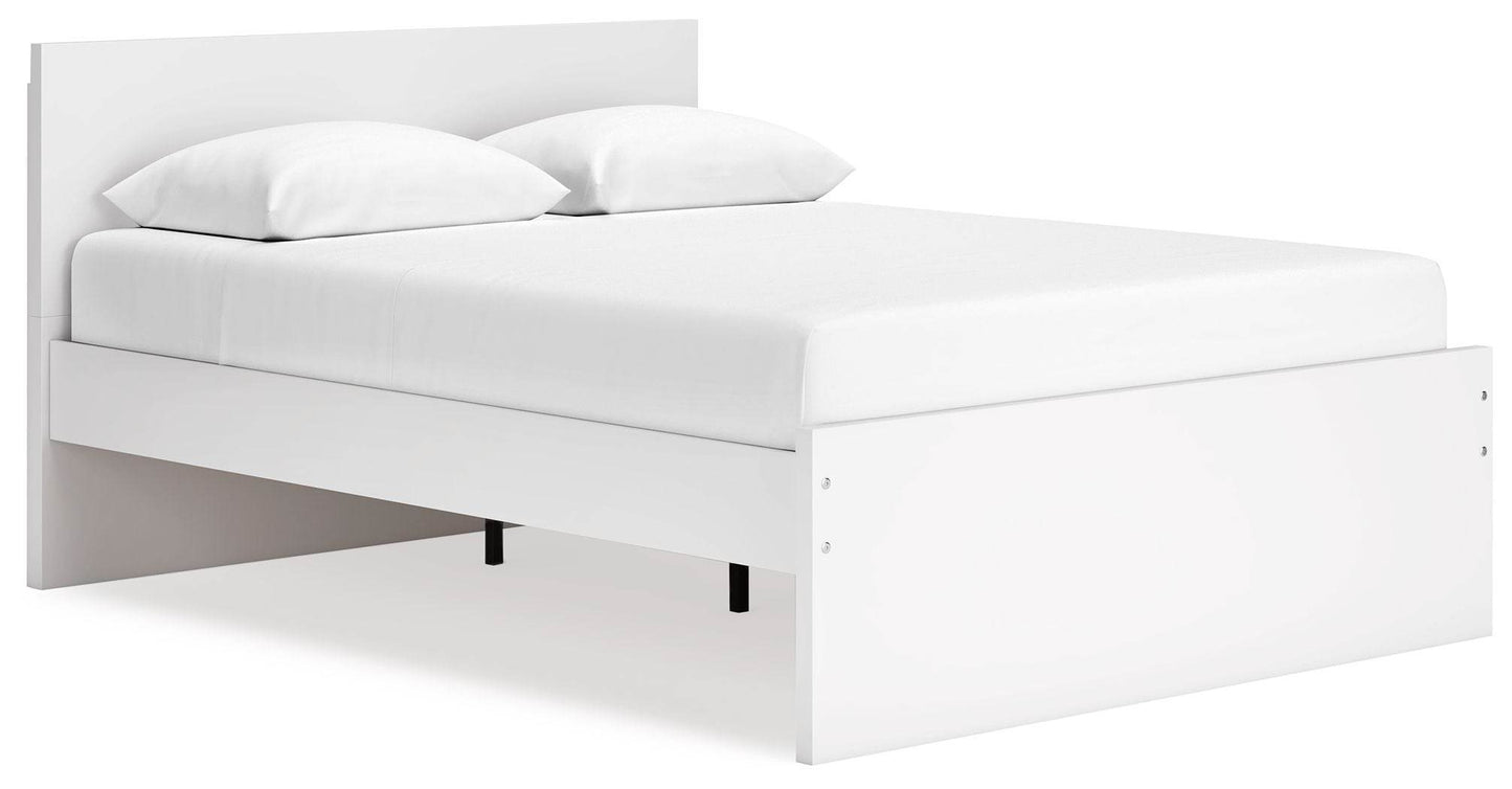 Onita - White - Queen Panel Platform Bed