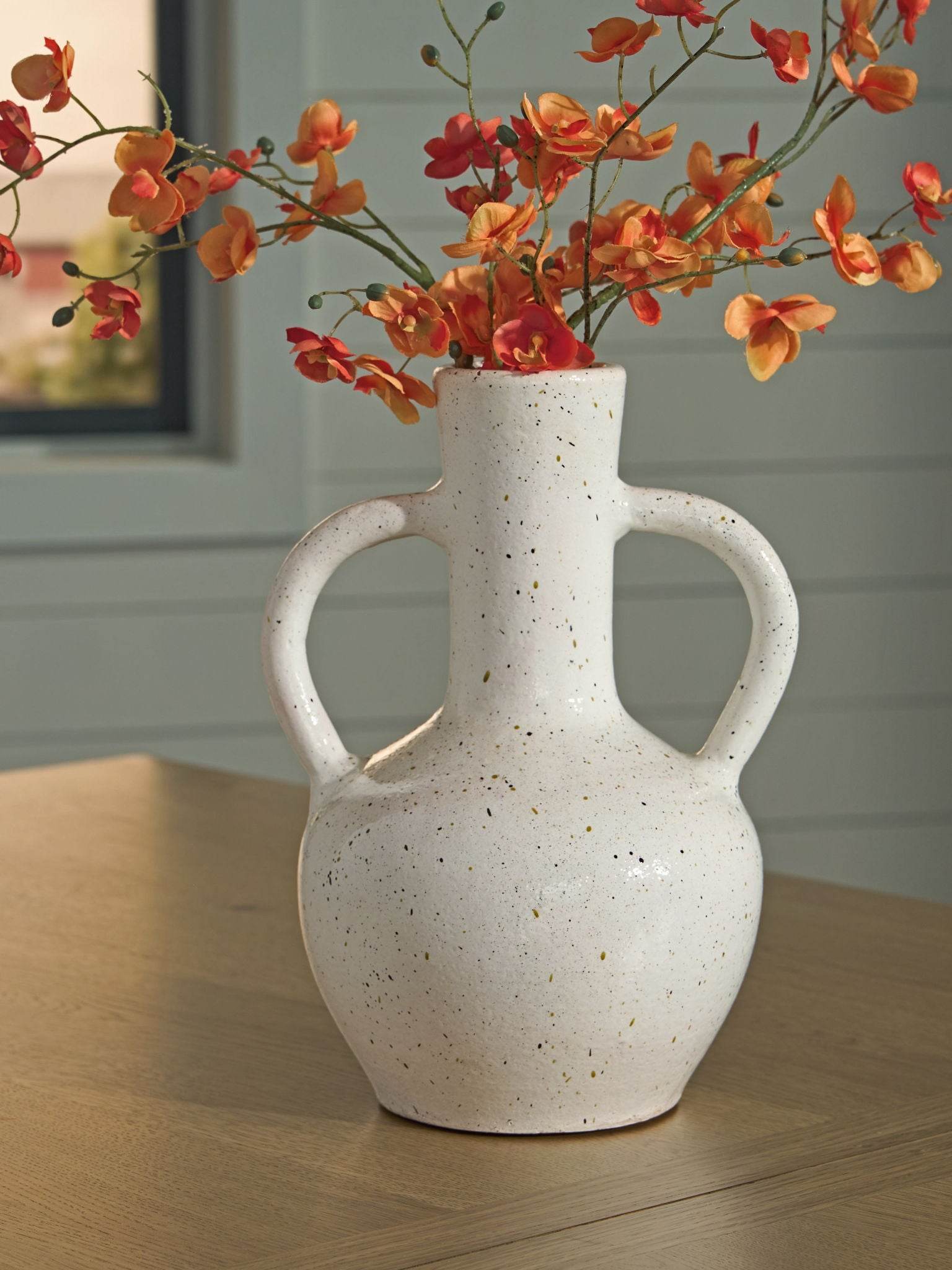 Dallinworth - Vase - Forward Furniture
