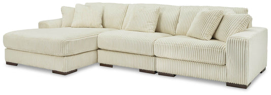 Lindyn - Sectional - Forward Furniture