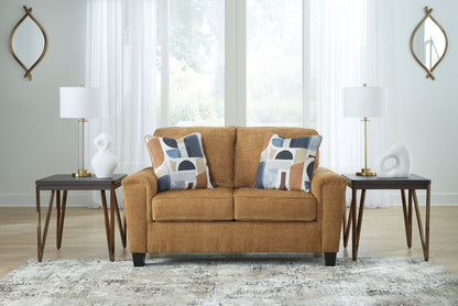 Erinslane - Loveseat - Honey