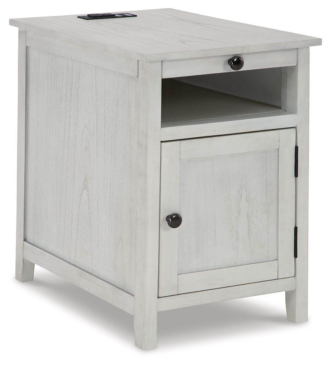 Treytown - Chair Side End Table - Forward Furniture