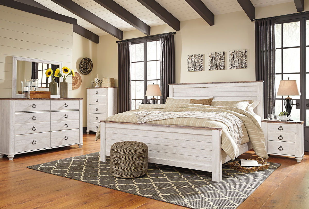 Willowton - Panel Bedroom Set