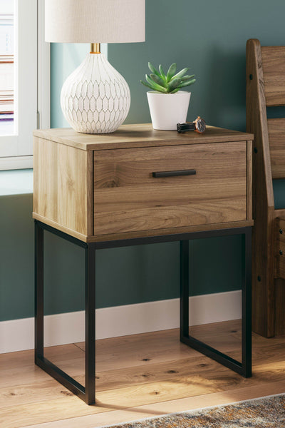 Deanlow - Honey - One Drawer Night Stand - Forward Furniture