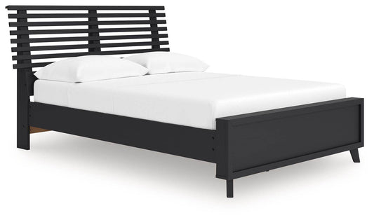Danziar - Slat Panel Bed - Forward Furniture