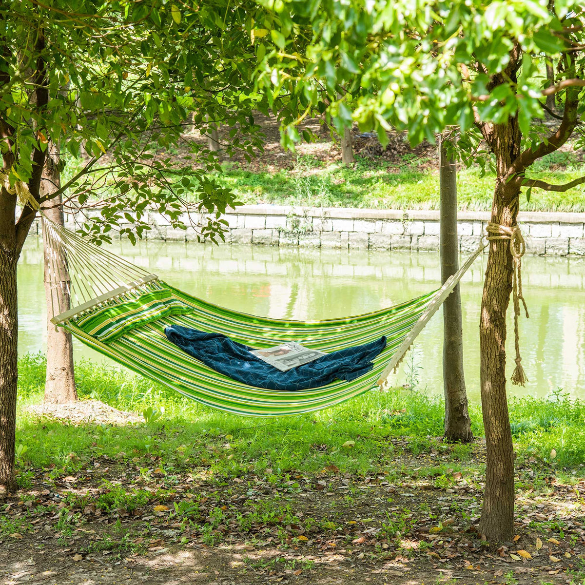 75" Patio Outdoor Hammock, Striped Camping Hammock Lounge Bed Garden w/ Pillow, Green