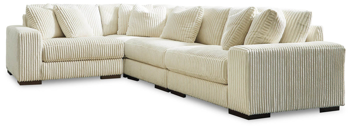 Lindyn - Sectional - Forward Furniture