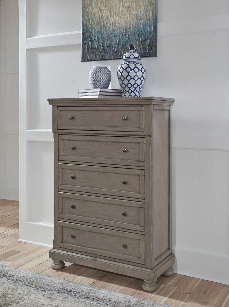 Lettner - 6 Pc. - Dresser, Mirror, Chest, Queen Sleigh Bed with 2 Storage Drawers, 2 Nightstands - Light Gray