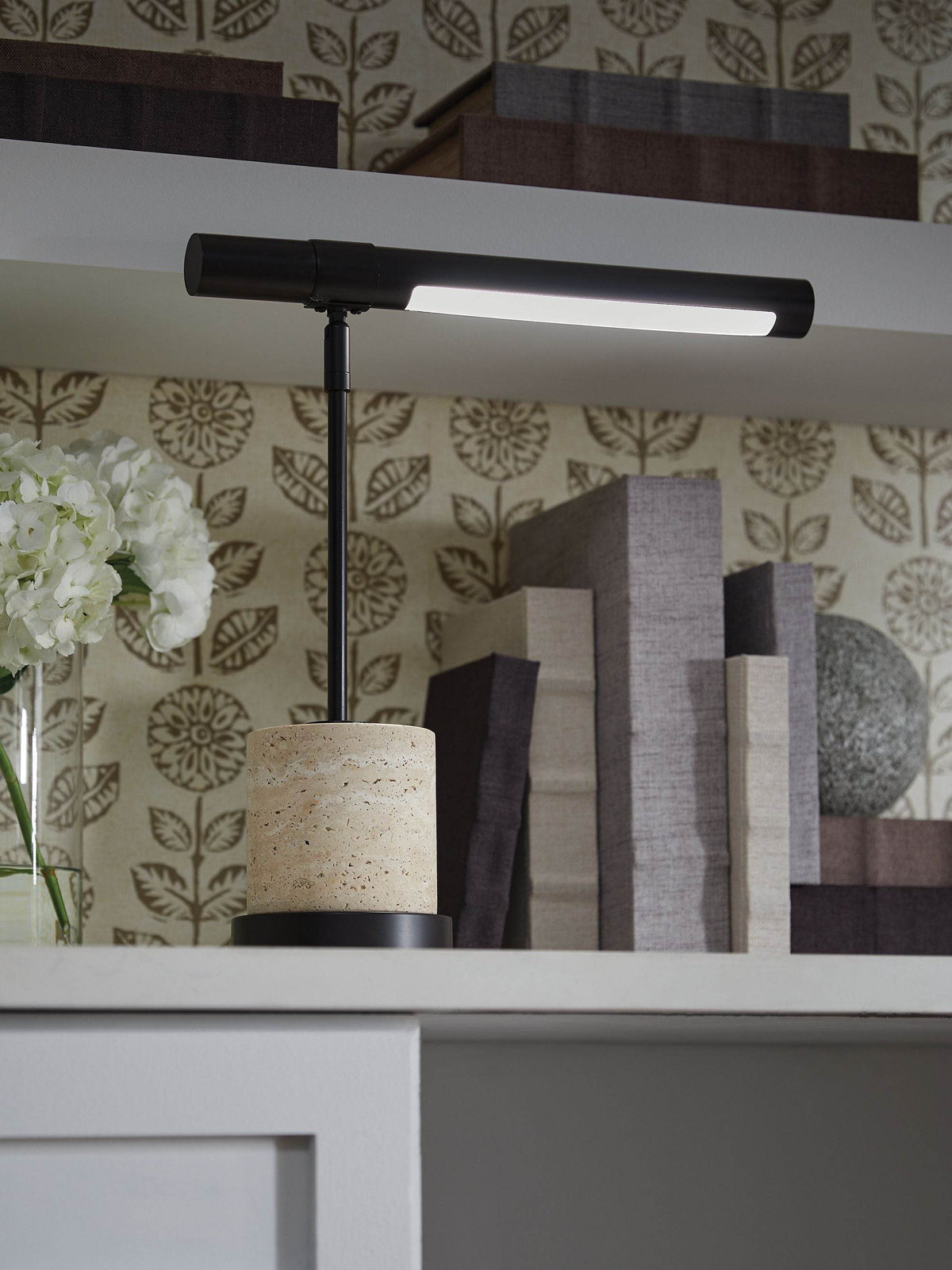 Vinmour - Brown / Beige - Metal Desk Lamp - Forward Furniture