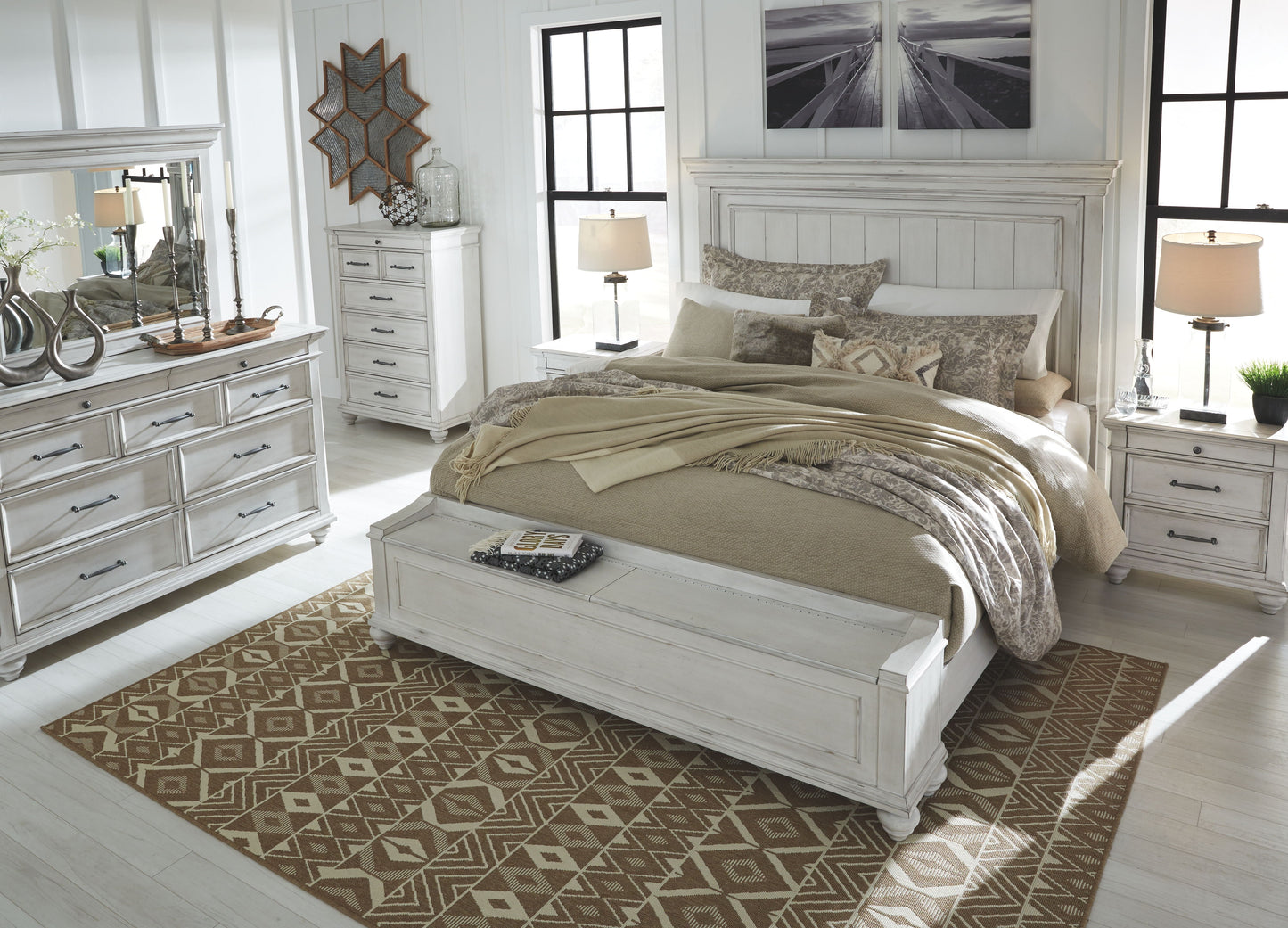 Kanwyn - Panel Bedroom Set