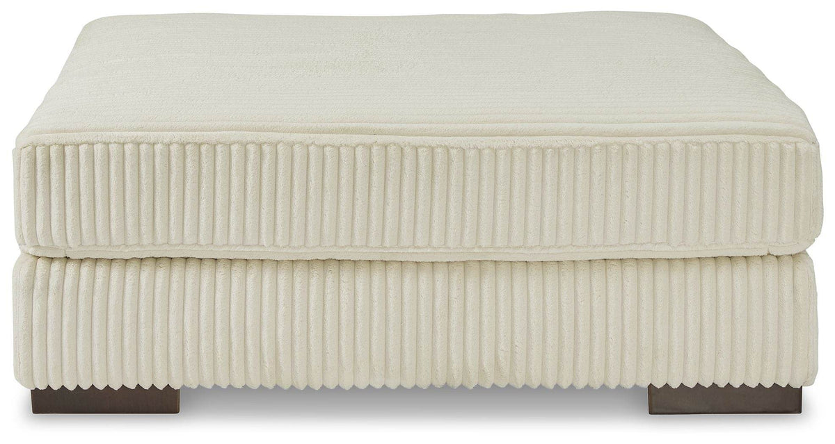Lindyn - Oversized Accent Ottoman - Forward Furniture