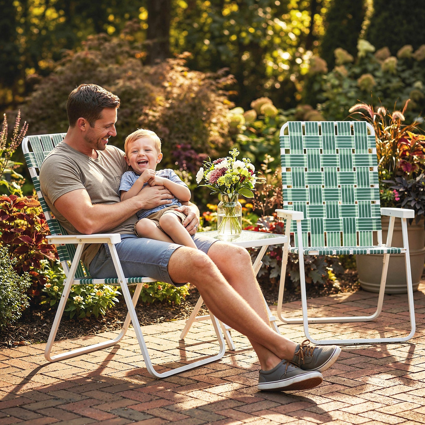 Set of 2 Folding Patio Chairs, Portable Chair Set with Armrests for Camping, Garden, Pool, Beach, Backyard, Green