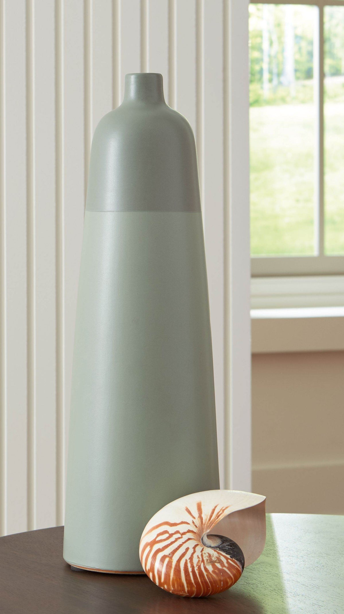 Peerland - Vase - Forward Furniture