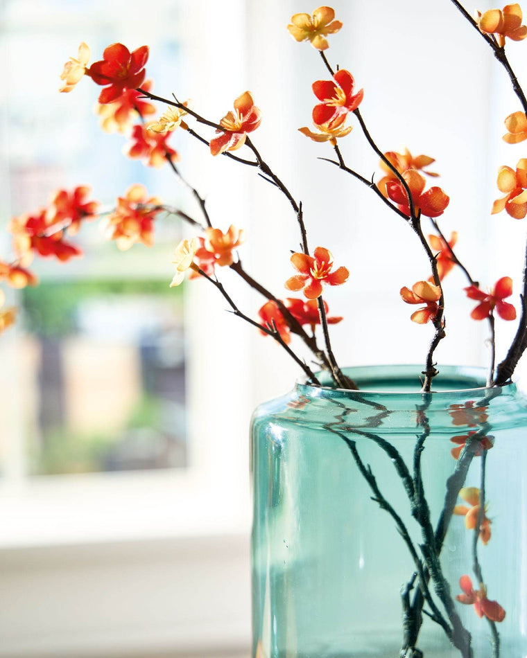 Inisland - Vase - Forward Furniture