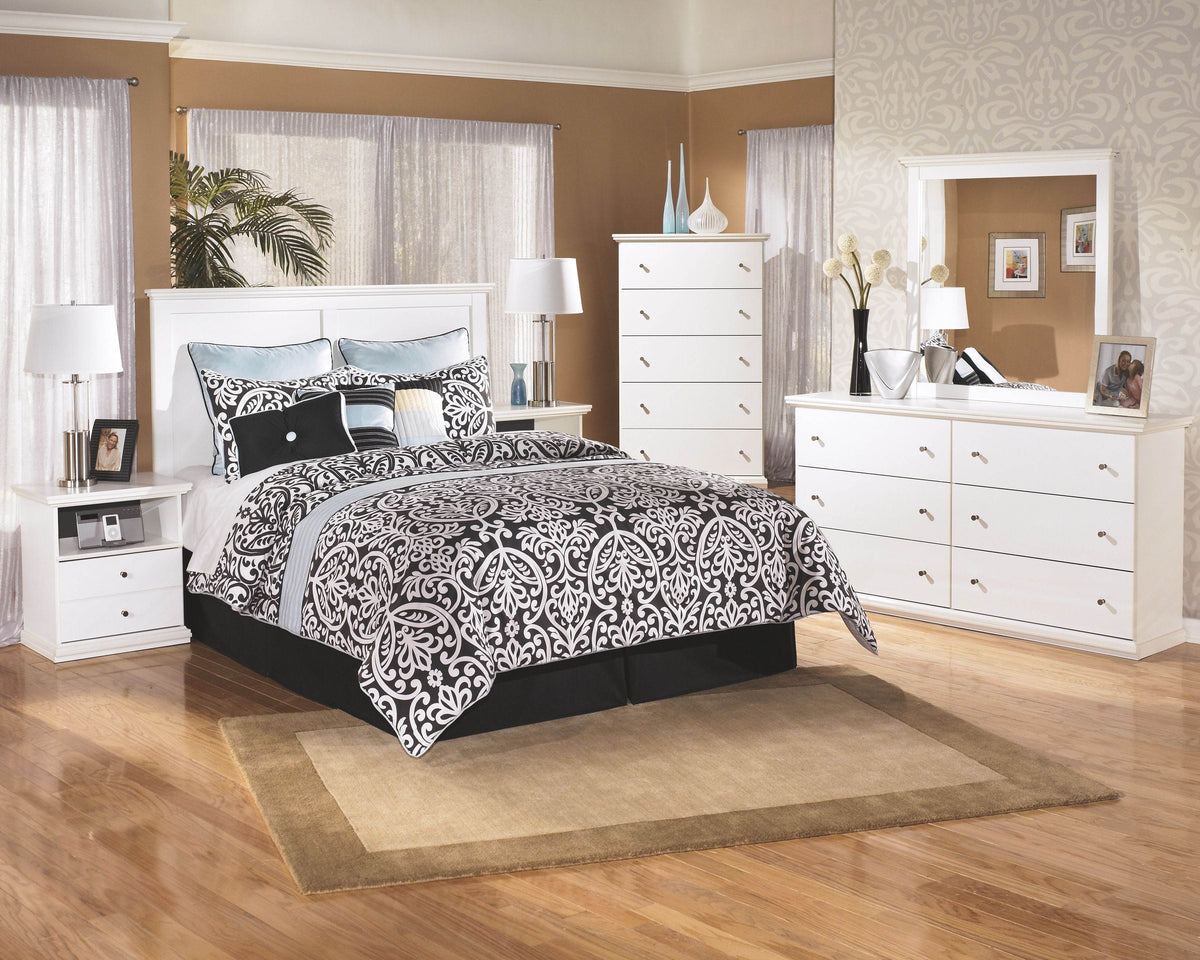 Bostwick Shoals - White - Five Drawer Chest - Forward Furniture