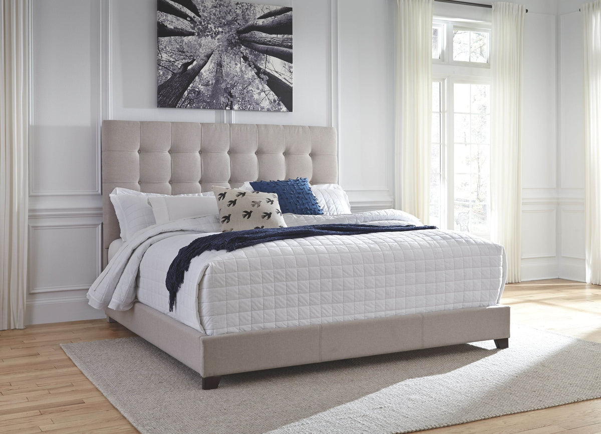 Dolante - Upholstered Bed - Forward Furniture