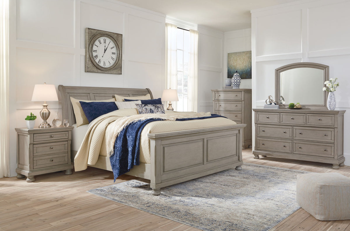 Lettner - 5 Pc. - Dresser, Mirror, Queen Sleigh Bed, 2 Nightstands - Light Gray