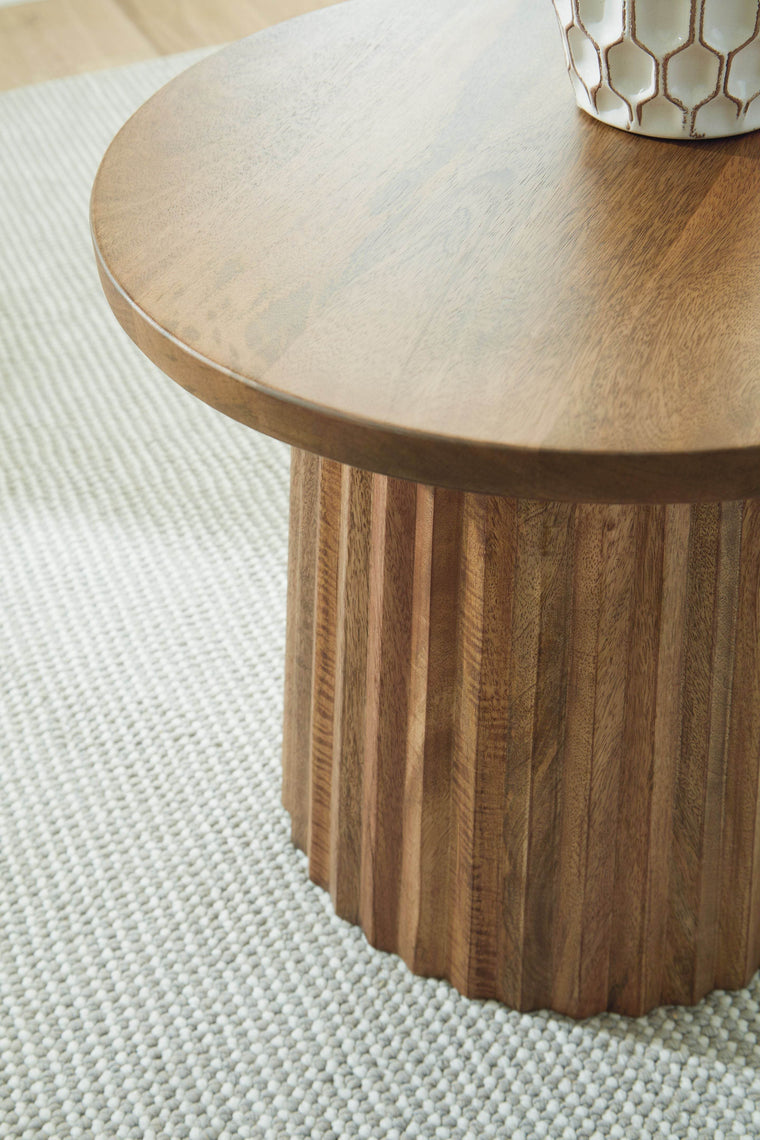 Ceilby - Accent Table - Forward Furniture