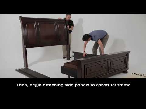 Lettner - Queen Sleigh Bed With 2 Storage Drawers - Light Gray