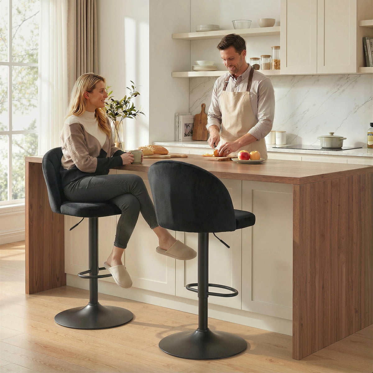 Bar Stools Set of 2, Swivel Counter Height Barstools with Footrest, Black