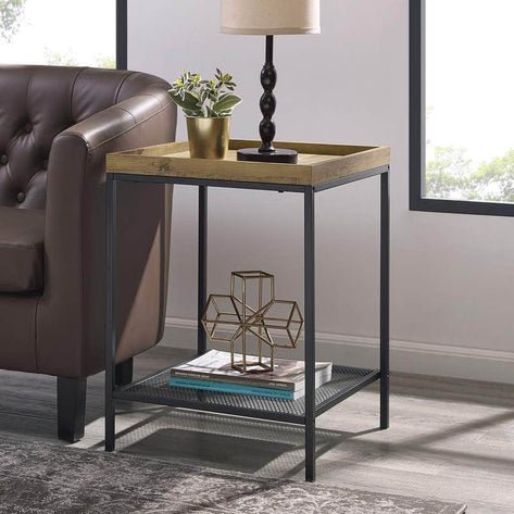 Tray, square side table in painted metal – Nüspace Mobilier (Canada)